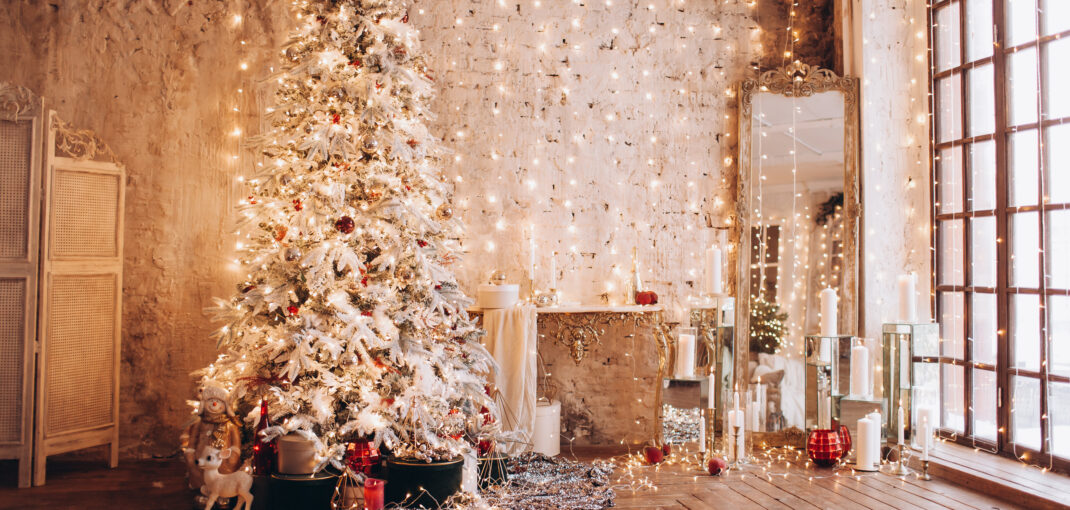 Beautiful living room ready for Christmas.